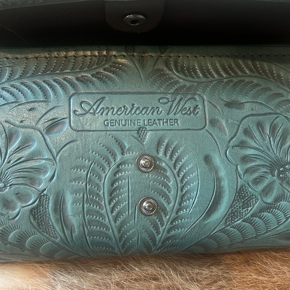 Turquoise leather wallet by American West - Picture 2 of 4
